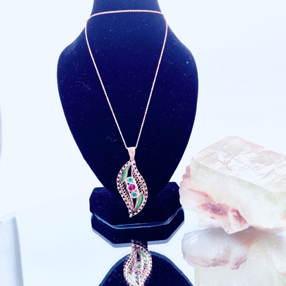 Esmeralda Strawberry Gold Emerald Rhodolite Garnet Necklace - Picture 3 of 6